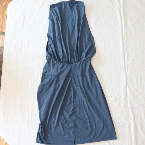 SOLD NWT VIX PAULA HERMANNY Solid Karina Mini Cover Up Grey M - Picture 8 of 8